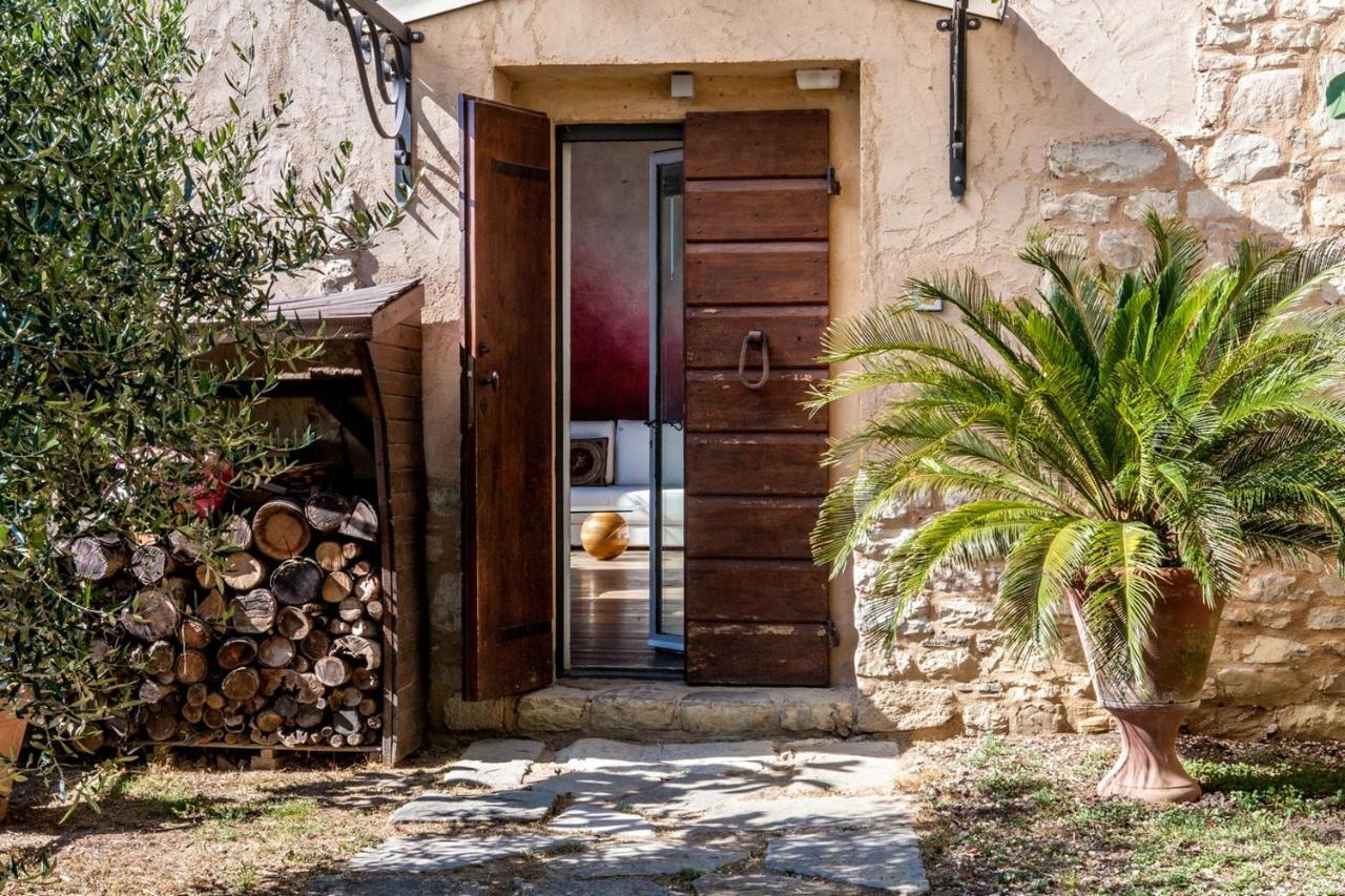 Villa Ancora Tenuta Lonciano Gualdo  エクステリア 写真